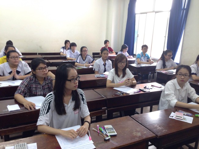 Đại học Kinh tế TP.HCM điểm sàn xét tuyển là 18