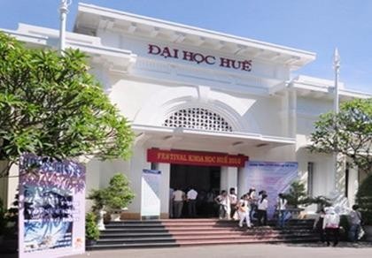 Đại học Huế giảm 50% học phí cho sinh viên bốn tỉnh miền Trung