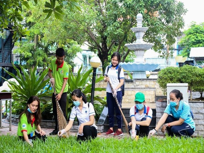 Đồng phục sinh viên không làm nên thương hiệu