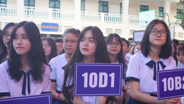 Bộ Y tế: Học sinh, giáo viên không cần đeo khẩu trang ở trường