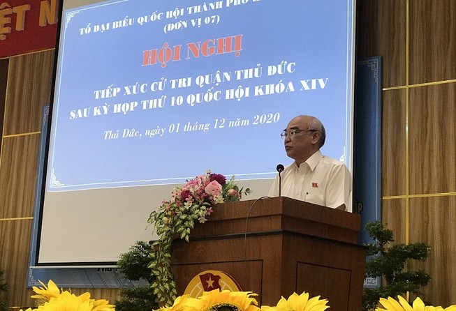 Cử tri Thủ Đức bày tỏ lo ngại về việc biên soạn sách giáo khoa