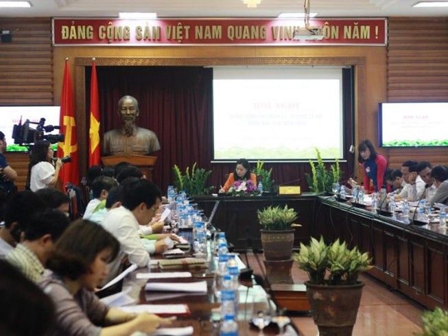 Lễ hội đã bớt bạo lực nhưng còn nặng mùi... tiền