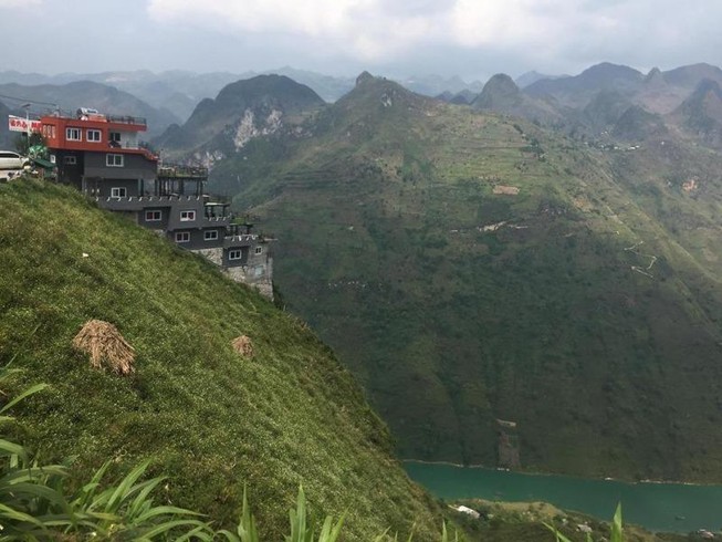 Công trình trên đỉnh Mã Pì Lèng dừng hoạt động