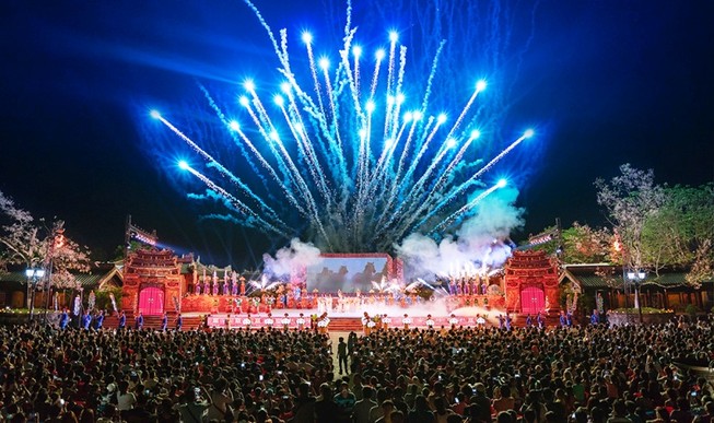 Huế đầu tư khoảng 100 tỉ cho mỗi lần tổ chức festival