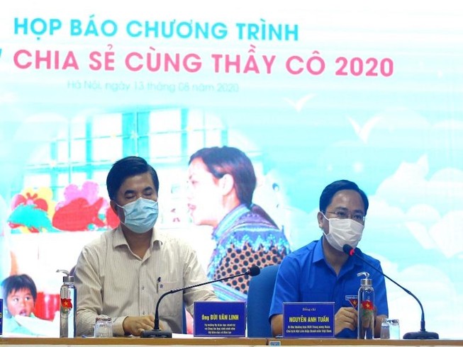 'Chia sẻ cùng thầy cô' tuyên dương giáo viên dân tộc thiểu số