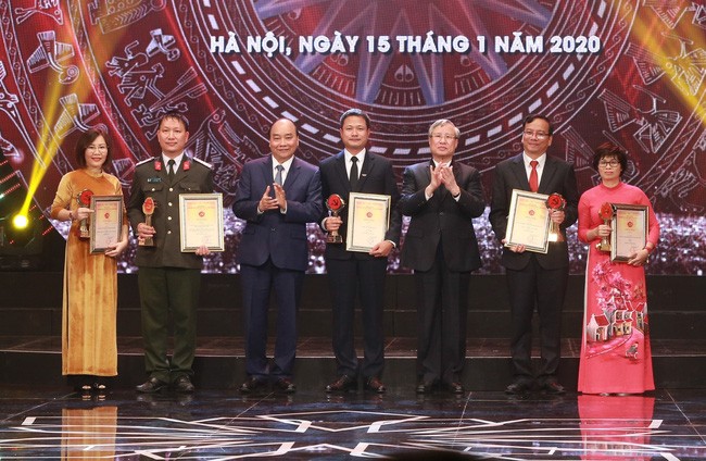 Giải Búa liềm vàng có nhiều bài viết xây dựng chỉnh đốn Đảng