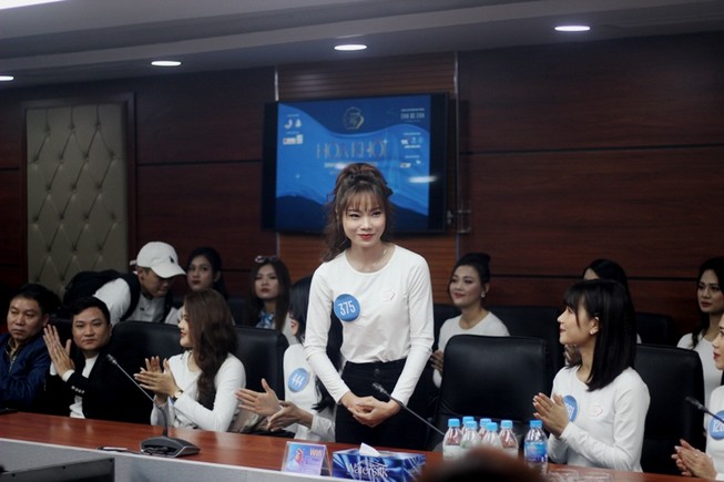 41 hoa khôi sinh viên tranh tài nhan sắc và sự thông minh