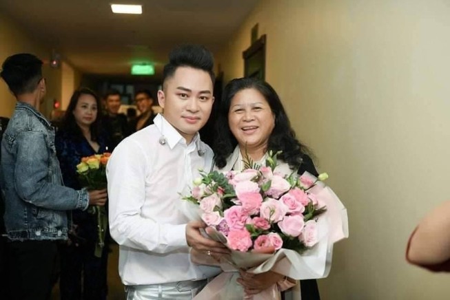 Ca sĩ Tùng Dương nói về 3 người phụ nữ đặc biệt trong đời mình