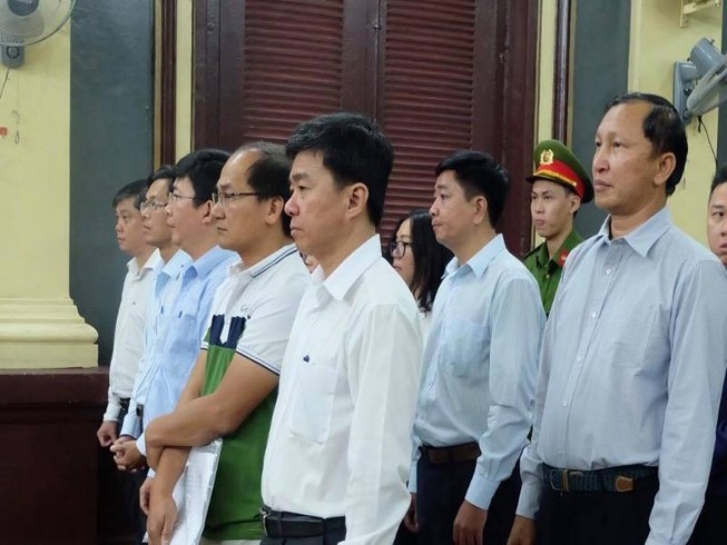 Các luật sư vụ NaviBank yêu cầu tòa hoãn xử