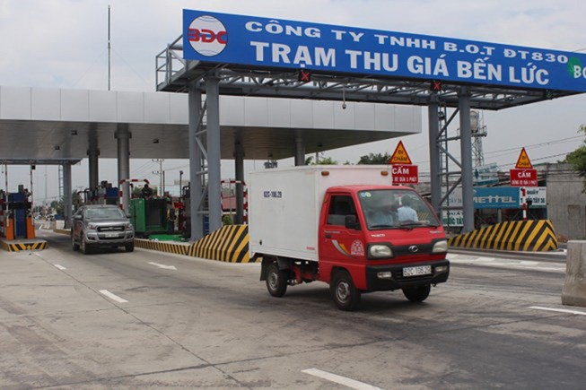 'Phí' thành 'giá': Chuyện chữ nghĩa và ngữ nghĩa!