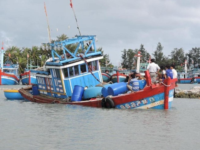Ngư dân tố bị tàu của Trung Quốc đâm chìm ở Hoàng Sa