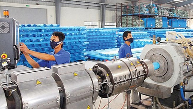 Tỉ phú Thái Lan nhận hơn 100 tỉ đồng từ 1 công ty Việt
