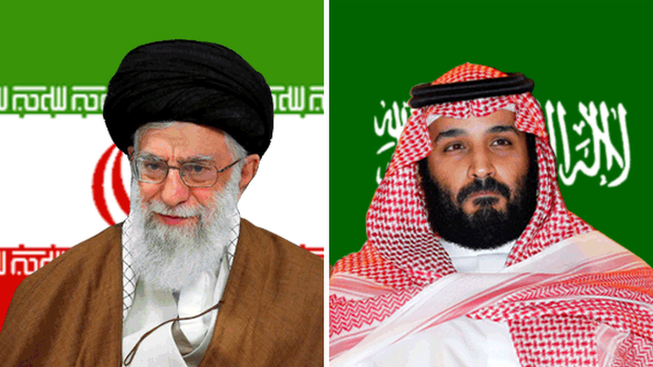 Lãnh đạo Iran Ayatollah Ali Khamenei (trái) và Thái tử Saudi Mohammed bin Salman