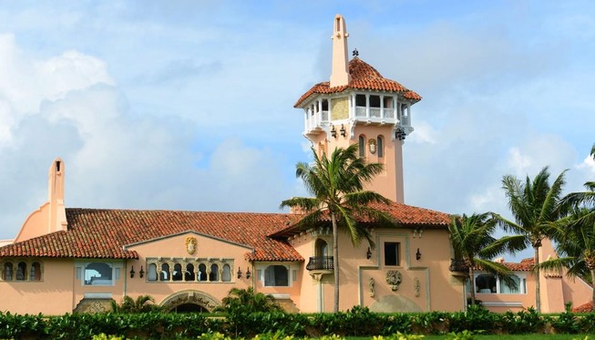 Nữ công dân Trung Quốc bị bắt vì đột nhập resort ông Trump