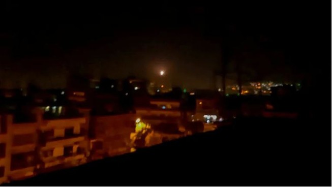 Truyền thông Syria: 'Damascus ngăn chặn tên lửa từ Israel'
