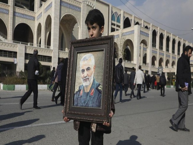 Thi thể Tướng Soleimani được đưa về Iran