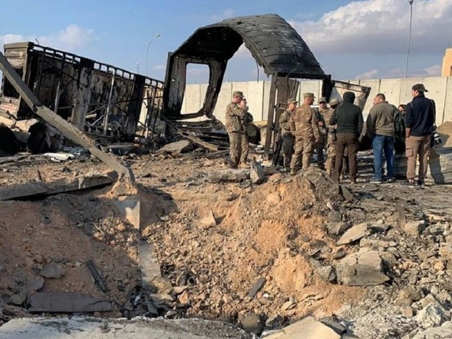 Hình ảnh ghi nhận ngày 13-1 tại căn cứ không quân Ayn al-Asad, nơi bị tên lửa Iran tấn công. Ảnh: AP