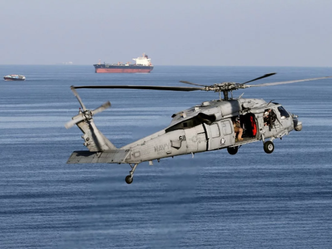 Trực thăng MH-60. Ảnh: REUTERS