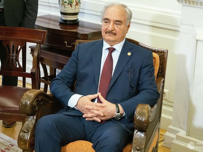 Tướng Khalifa Haftar nói Thổ Nhĩ Kỳ là một điều kiện cho lệnh ngừng bắn. Ảnh: RIA NOVOSTI