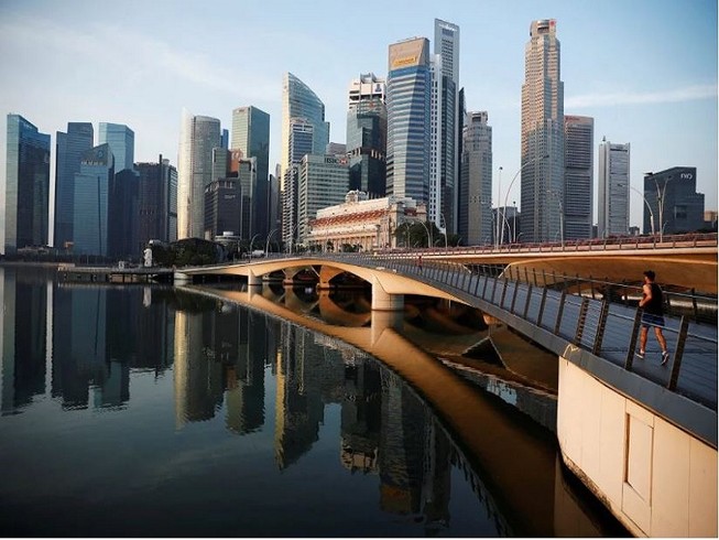 Singapore đưa ra gói hỗ trợ hàng tỉ đô Singapore hỗ trợ người lao động giữa khủng hoảng do đại dịch COVID-19. Ảnh: REUTERS