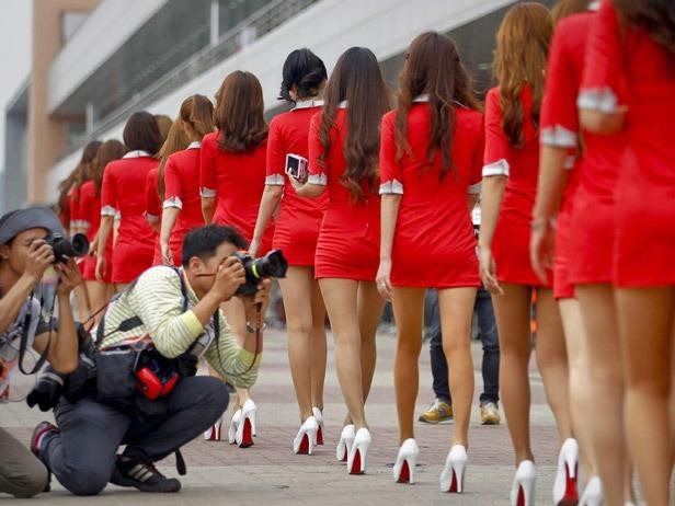 Campuchia muốn ra luật mới cấm váy ngắn, áo xuyên thấu