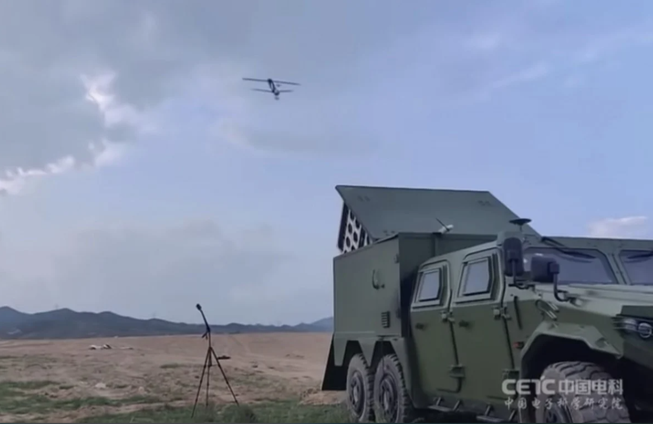 Trung Quốc thử nghiệm máy bay tự sát không người lái. Ảnh: SOUTH CHINA MORNING POST