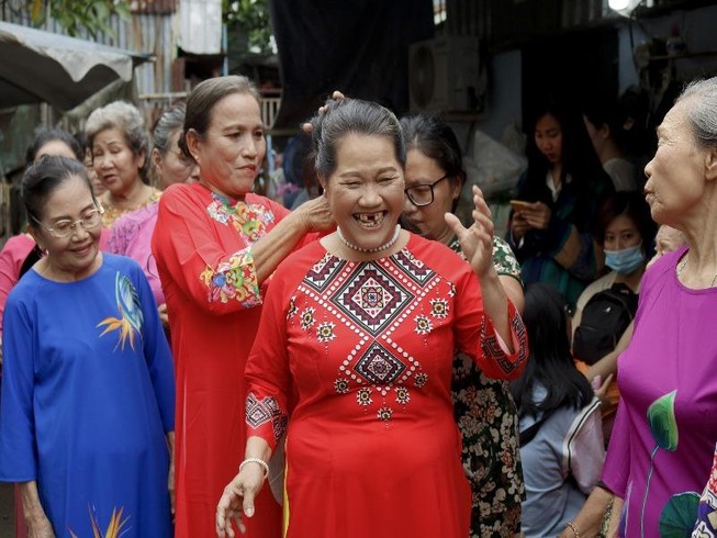 Ngày đẹp nhất của chị em xóm ve chai
