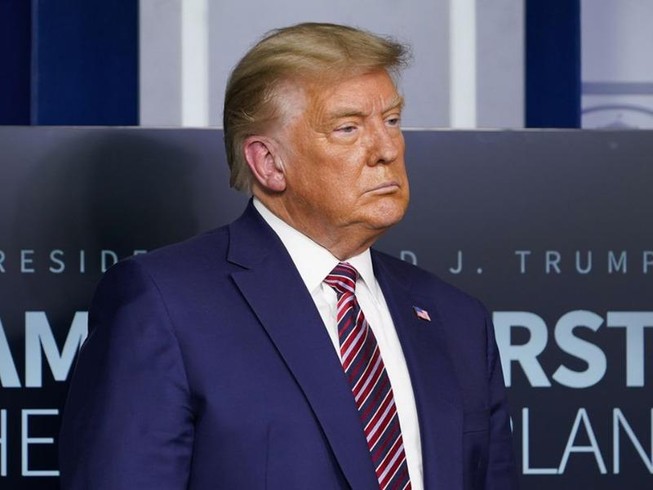 Mải lo kiện ông Biden, giờ đến lượt chính ông Trump bị kiện