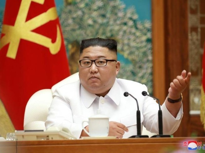 Nhà lãnh đạo Triều Tiên Kim Jong-un tổ chức một cuộc họp khẩn cấp vào ngày 25-7.