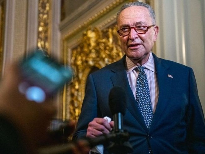 Lãnh đạo phe đa số Thượng viện Mỹ Chuck Schumer. Ảnh: REUTERS