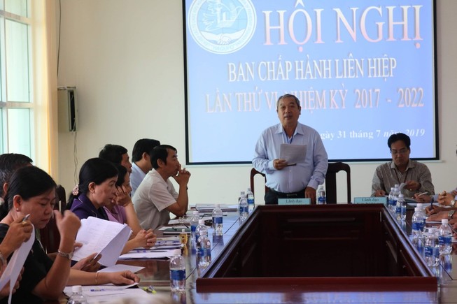 Nhận xét đảng viên không trung thực nhưng chỉ rút kinh nghiệm