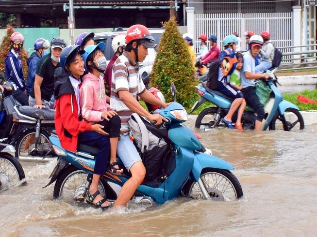 Sở GTVT Cần Thơ đề nghị chi 20 tỉ khắc phục đường hư do ngập