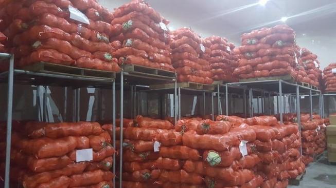 Hàng hóa chất đống vì nhiều tỉnh 'cấm' xe từ Hải Dương