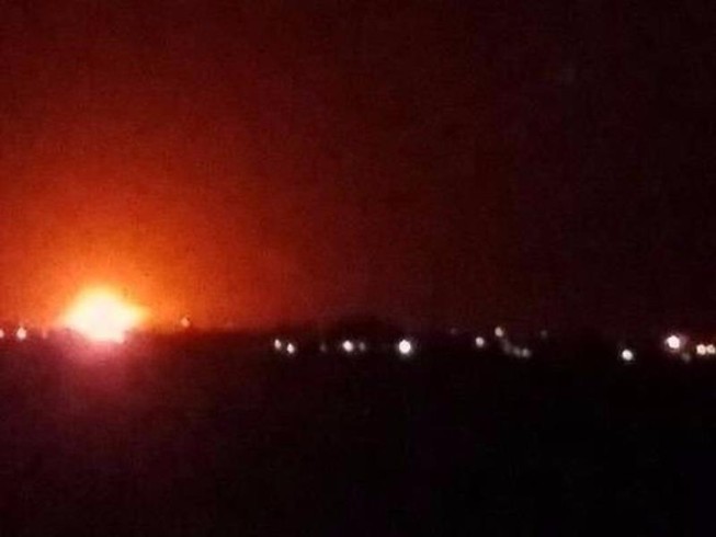 Nổ lớn ở kho vũ khí gần sân bay thủ đô Syria