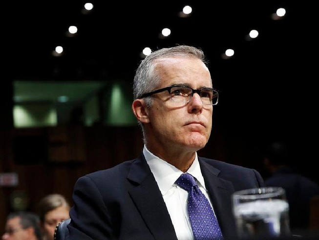 Quyền giám đốc FBI phản pháo ông Trump