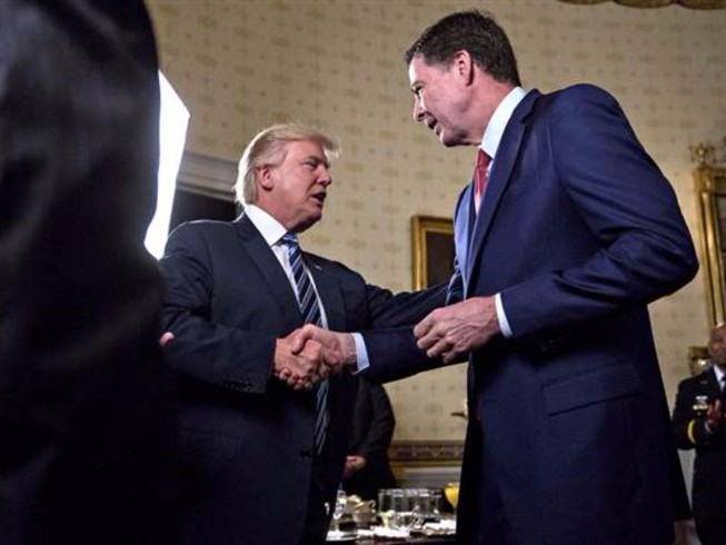 'Bữa tối định mệnh' giữa ông Trump và cựu giám đốc FBI