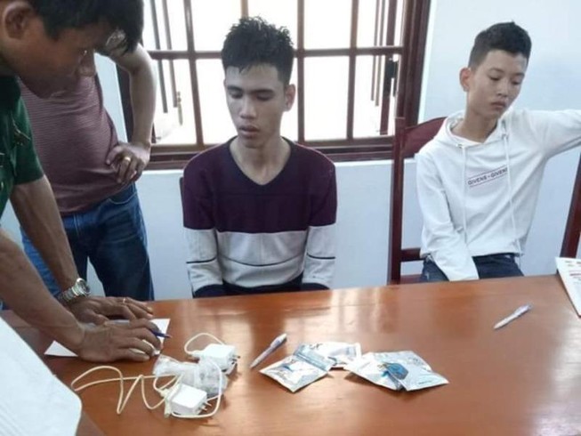 Phê cỏ Mỹ, nam thanh niên 'bay' khỏi tàu cao tốc