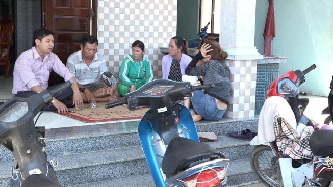 6 ngư dân bị nạn ở Hoàng Sa hơn 10 ngày vẫn chưa được cứu
