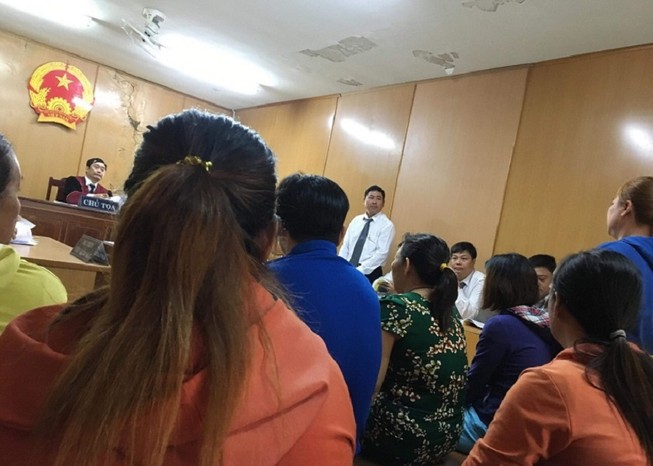 Không có tiền, gầy sòng bạc tại nhà tăng thu nhập