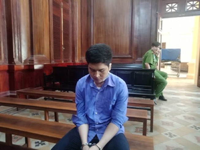 Án mạng từ chuyện trêu gẹo nhân viên quán nhậu