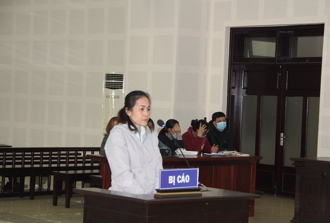 Giả tặng vàng cho khách mua dầu ăn, chiếm đoạt hàng tỉ đồng