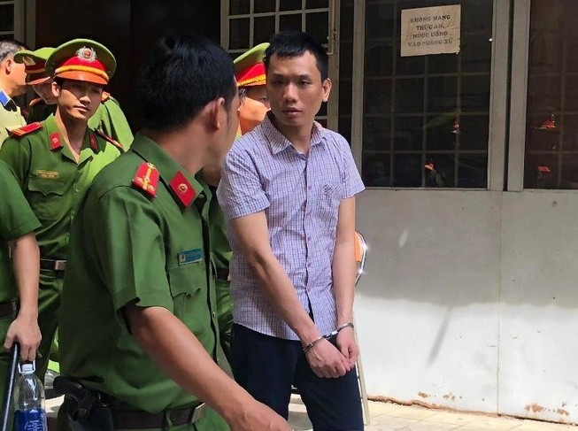 1 cựu cán bộ công an hầu tòa về tội gián điệp