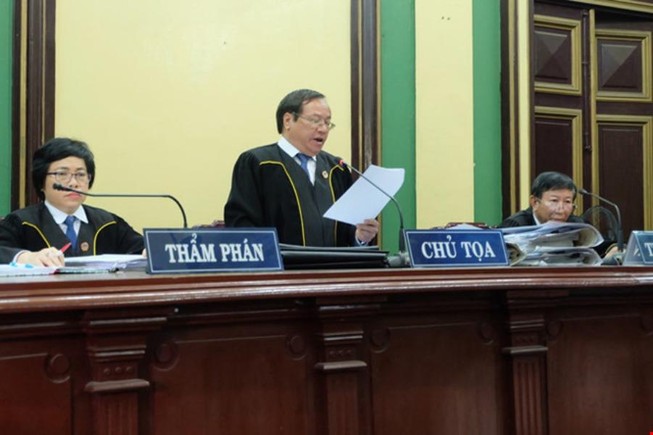 Mới: Thẩm phán không được bình luận gây ảnh hưởng phiên tòa