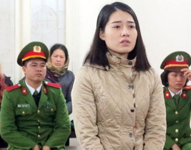 Nữ bị cáo xinh đẹp chấp nhận án tử hình