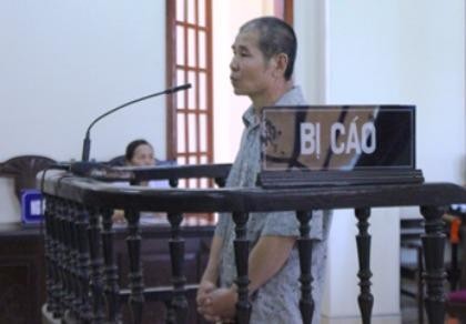 Mâu thuẫn đất đai, anh rể chém em vợ tử vong