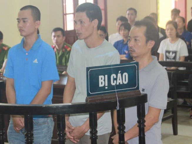 Bị xử tội giết người vì bắn công an xã trọng thương