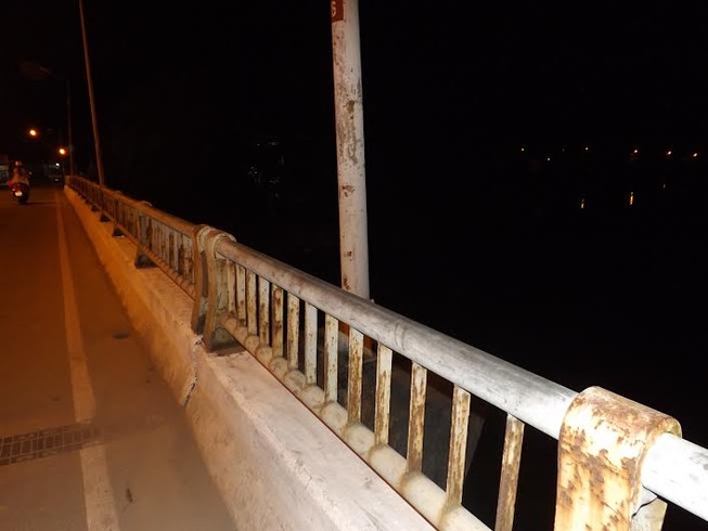 Lý do cô gái nhảy cầu tự vẫn trước mặt mẹ và chị