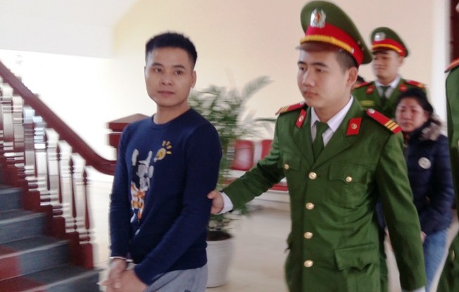 Cặp đôi buôn cả cháu họ sang Trung Quốc