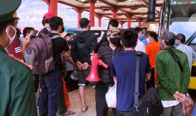 Hà Tĩnh cách ly thêm 441 người tránh COVID-19