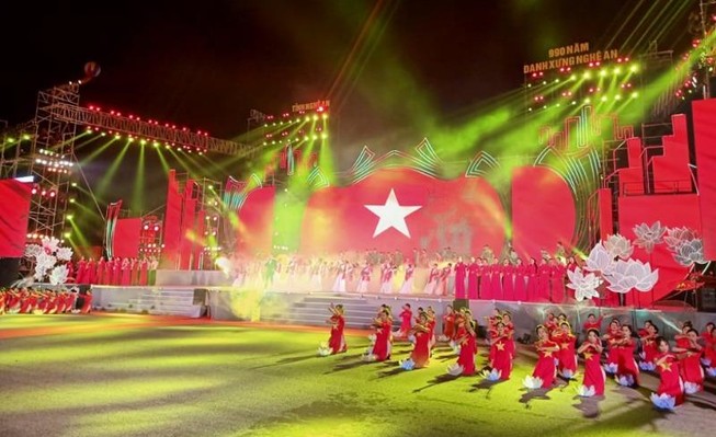 Long trọng kỷ niệm 990 năm danh xưng Nghệ An